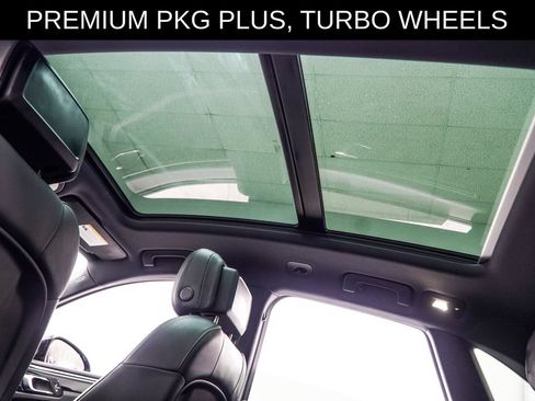 Used 2022 Porsche Macan AWD/4WD image 51