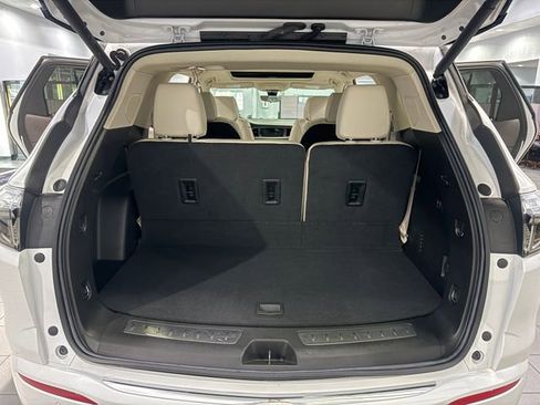 Certified 2024 Buick Enclave Avenir w/ Avenir Technology Package image 15