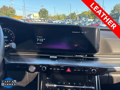 Used 2024 Kia Carnival SX Prestige image 17