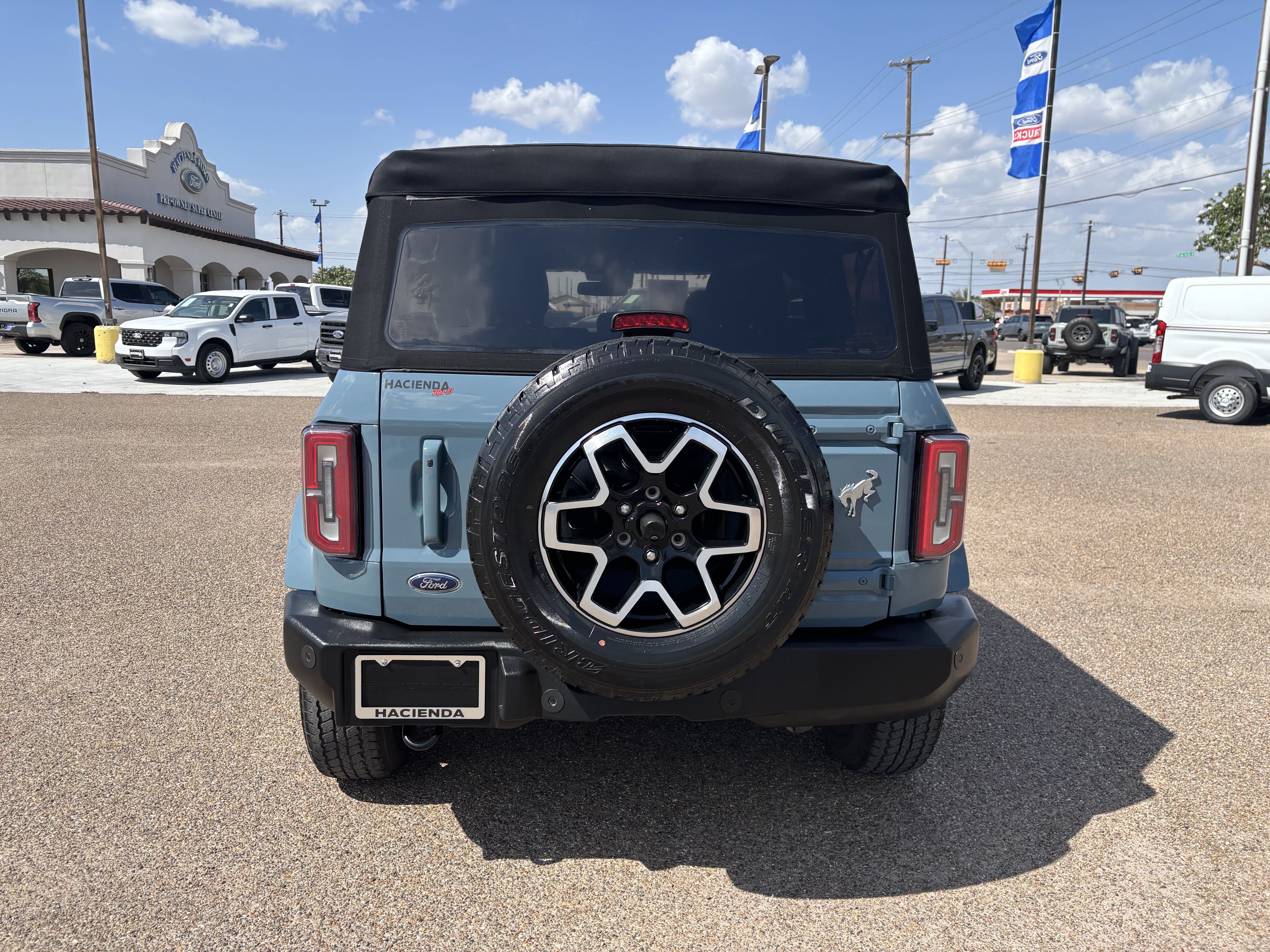Certified 2022 Ford Bronco Outer Banks AWD/4WD image 3