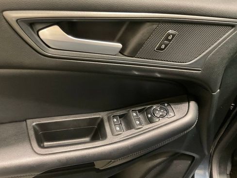 Used 2024 Ford Edge SE w/ Black Appearance Package AWD/4WD image 7