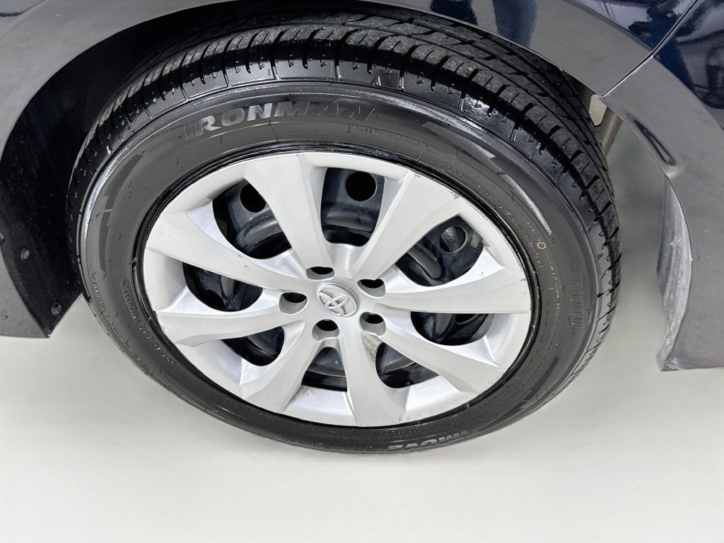 Used 2024 Toyota Corolla LE FWD image 35