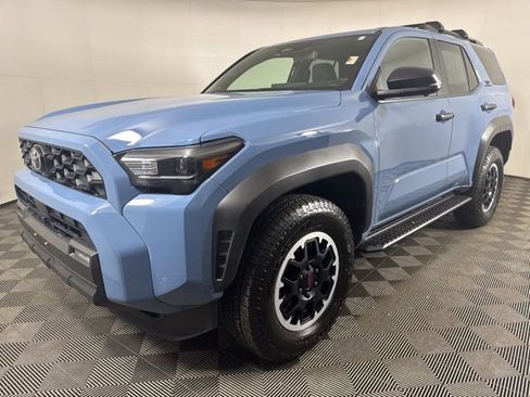 Used 2025 Toyota 4Runner TRD Off-Road Premium image 8