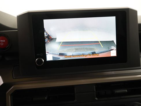 Used 2025 Toyota Tacoma TRD Off-Road image 26