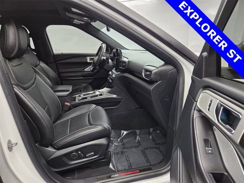Used 2020 Ford Explorer ST w/ ST Street Pack image 13