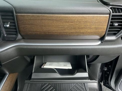 Certified 2023 Chevrolet Silverado 1500 High Country w/ Technology Package image 30