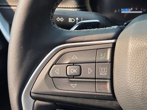 Used 2025 Jeep Grand Cherokee L Altitude RWD image 25