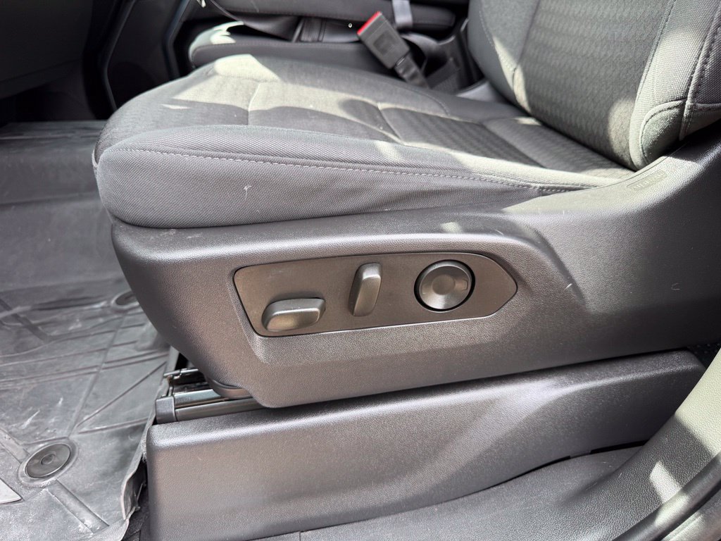 Used 2023 Chevrolet Silverado 1500 LT w/ LPO, Dark Essentials Package AWD/4WD image 14