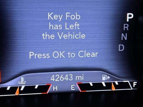 Used 2021 Jeep Cherokee Latitude Lux w/ Sun & Sound Group image 29