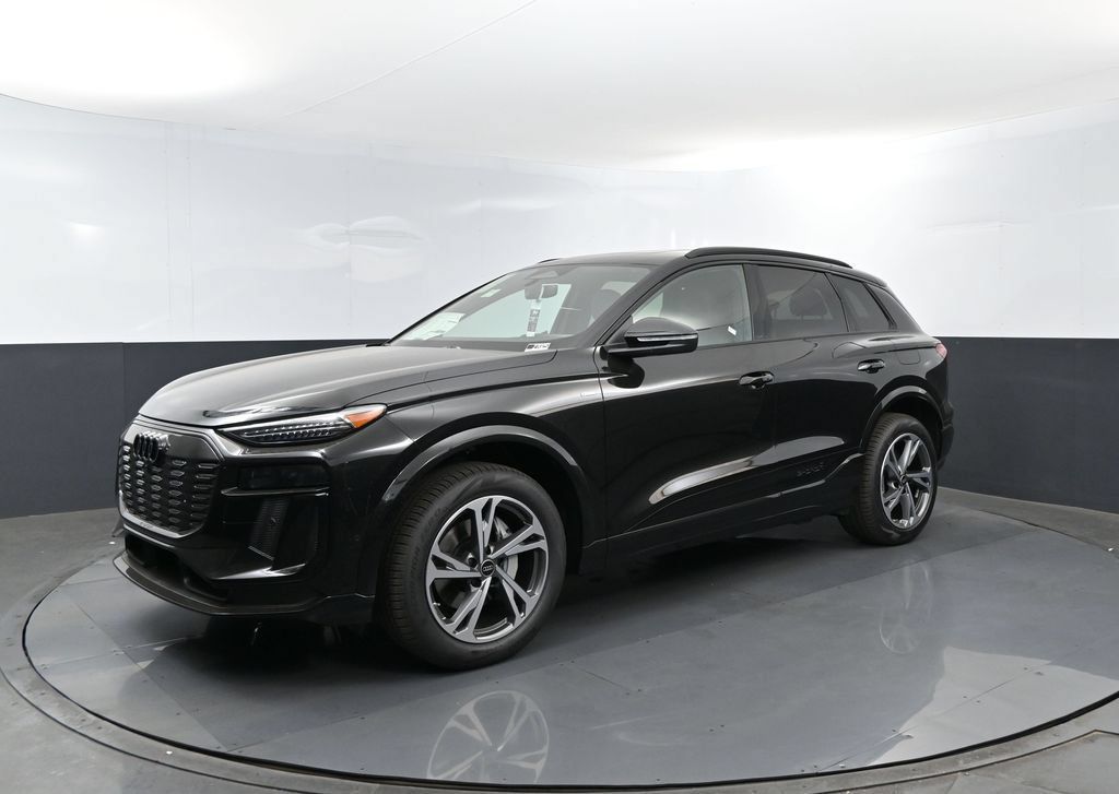 New 2027 Audi Q6 e-tron Premium Plus AWD/4WD image 1