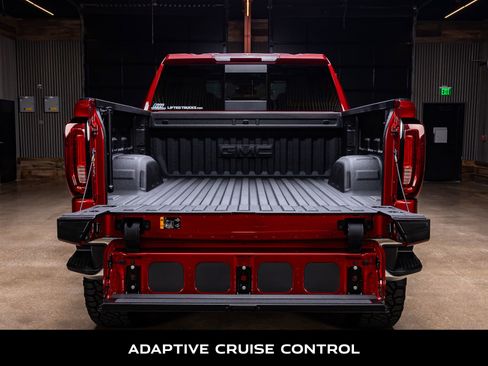 Used 2024 GMC Sierra 1500 SLT w/ SLT Premium Plus Package AWD/4WD image 9