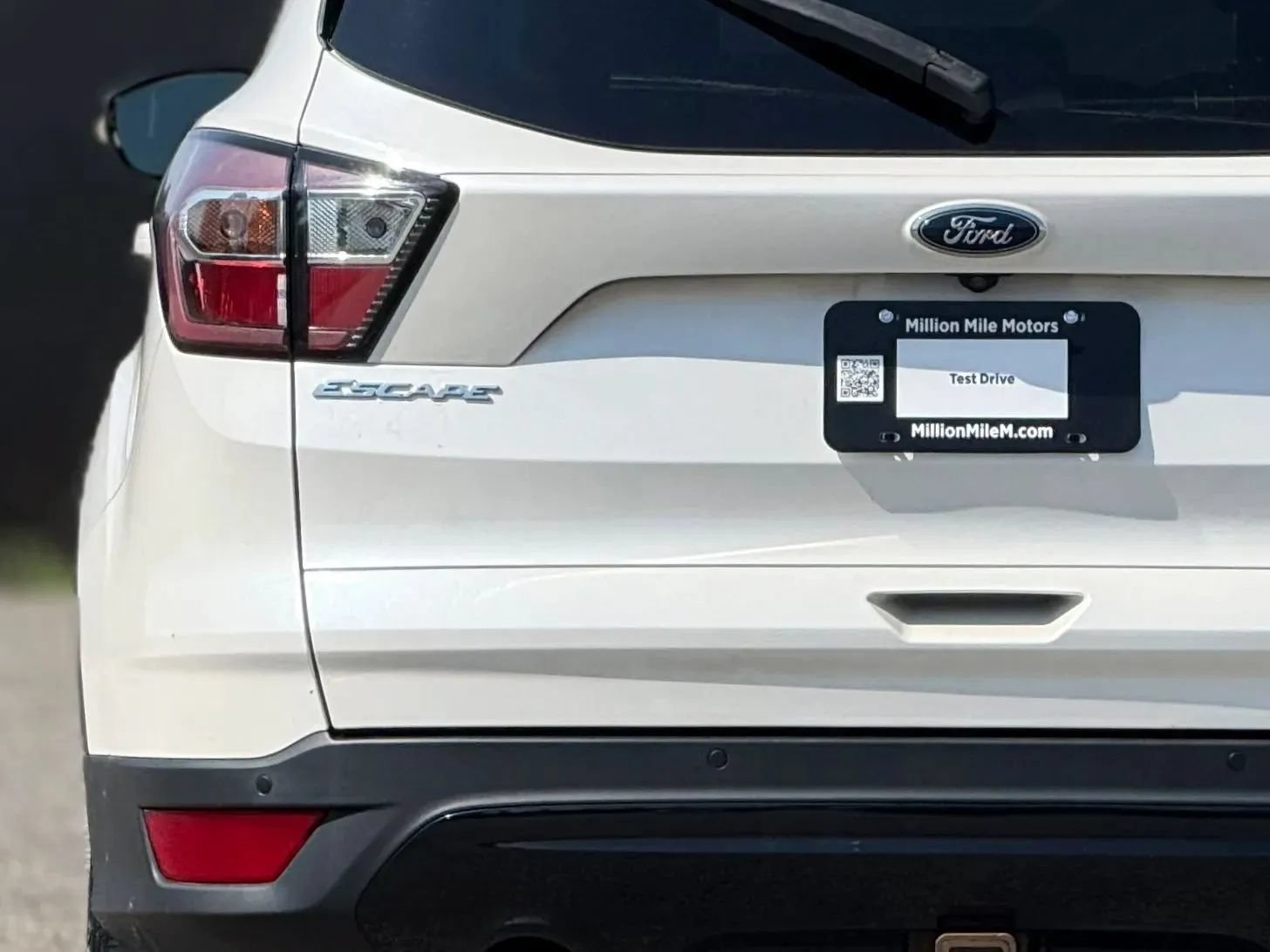 Used 2017 Ford Escape Titanium w/ Canadian Touring Package AWD/4WD image 13