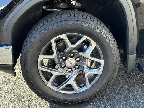 New 2026 GMC Sierra 1500 SLT w/ SLT Premium Plus Package image 17