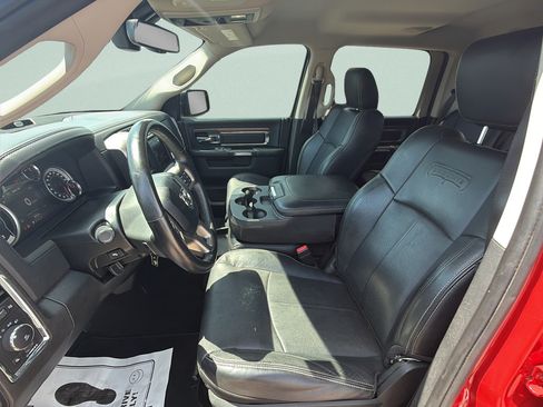 Used 2018 RAM 1500 Laramie AWD/4WD image 18