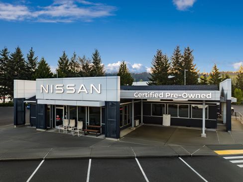 Certified 2024 Nissan Sentra SR w/ SR Premium Package image 1