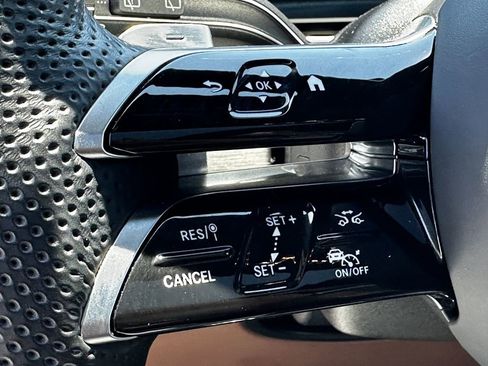 Certified 2024 Mercedes-Benz GLS 450 4MATIC image 29
