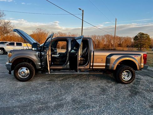 Used 2019 Ford F350 Lariat w/ Lariat Ultimate Package image 16