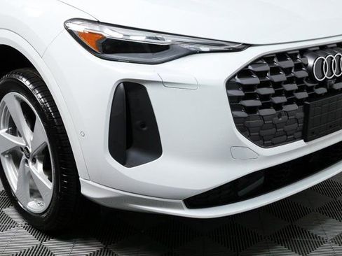 New 2025 Audi Q5 Premium Plus image 38