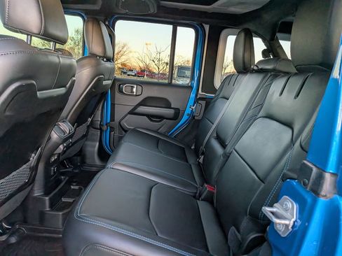 Used 2024 Jeep Wrangler Unlimited Rubicon 4xe image 22