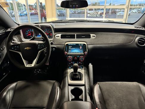 Used 2014 Chevrolet Camaro ZL1 RWD image 23