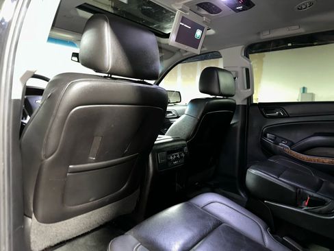 Used 2015 Chevrolet Suburban LTZ image 30