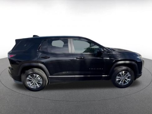 Used 2025 Chevrolet Equinox LT FWD image 16