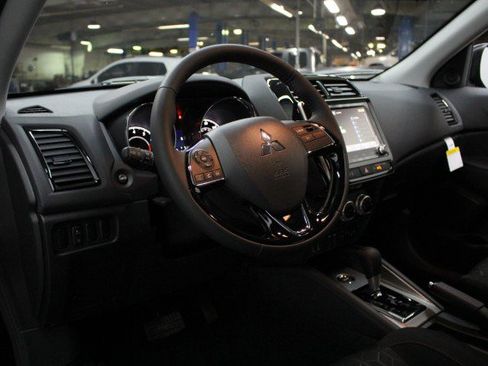 New 2026 Mitsubishi Outlander Sport LE image 5