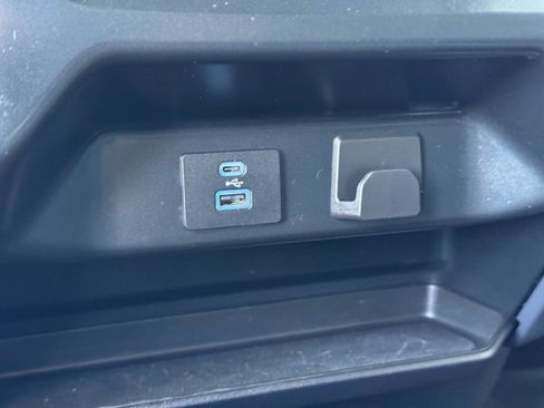 Used 2023 Ford F150 XLT image 31