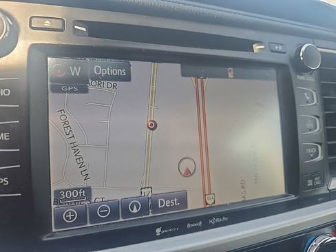 Used 2017 Toyota Highlander XLE image 20