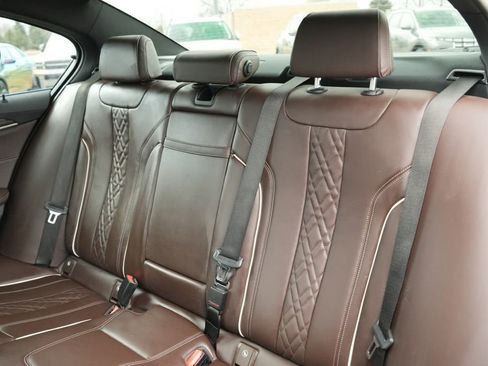 Used 2021 BMW 530e xDrive w/ Executive Package image 22