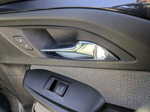 Used 2022 Chevrolet TrailBlazer LS image 34