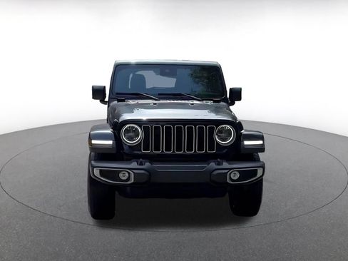 Used 2025 Jeep Wrangler Unlimited Sahara AWD/4WD image 3