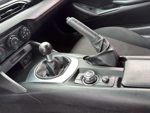 Used 2016 MAZDA MX-5 Miata Club w/ Brembo/BBS Package RWD image 15