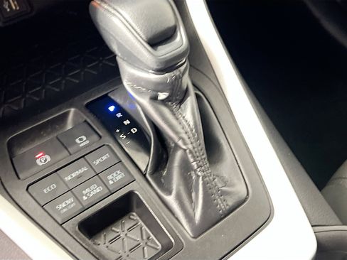 Used 2023 Toyota RAV4 XLE image 25