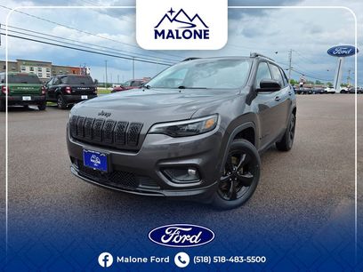 Used 2023 Jeep Cherokee Altitude Lux