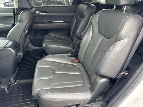 Used 2022 Hyundai Palisade SEL w/ Premium Package image 14