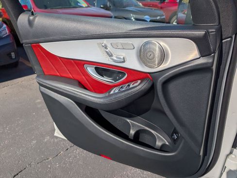 Used 2023 Mercedes-Benz GLC 300 4MATIC Coupe image 10