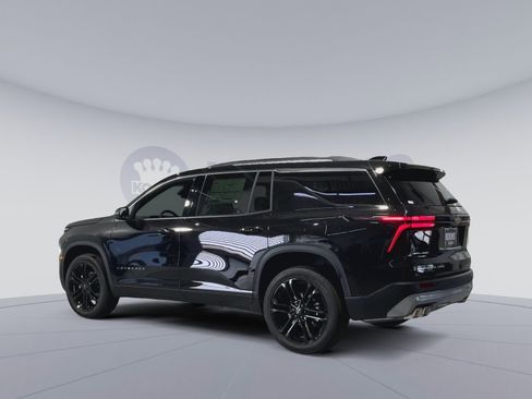 New 2026 Chevrolet Traverse LT w/ LPO, Floor Liner Package image 8