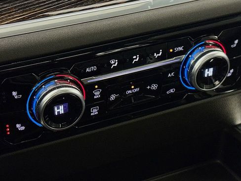 Certified 2022 GMC Sierra 1500 Elevation w/ Elevation Premium Package image 20