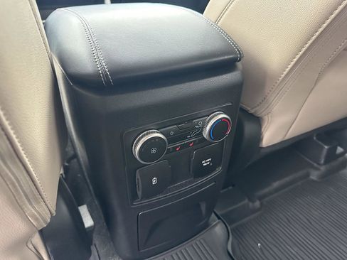 Used 2022 Ford Explorer Limited w/ Hybrid Equipment Group 310A image 23