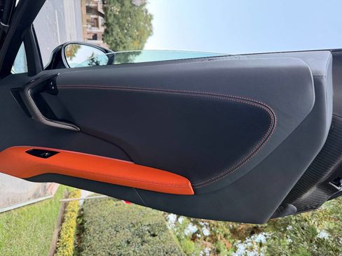 Used 2019 BMW i8 Roadster image 23