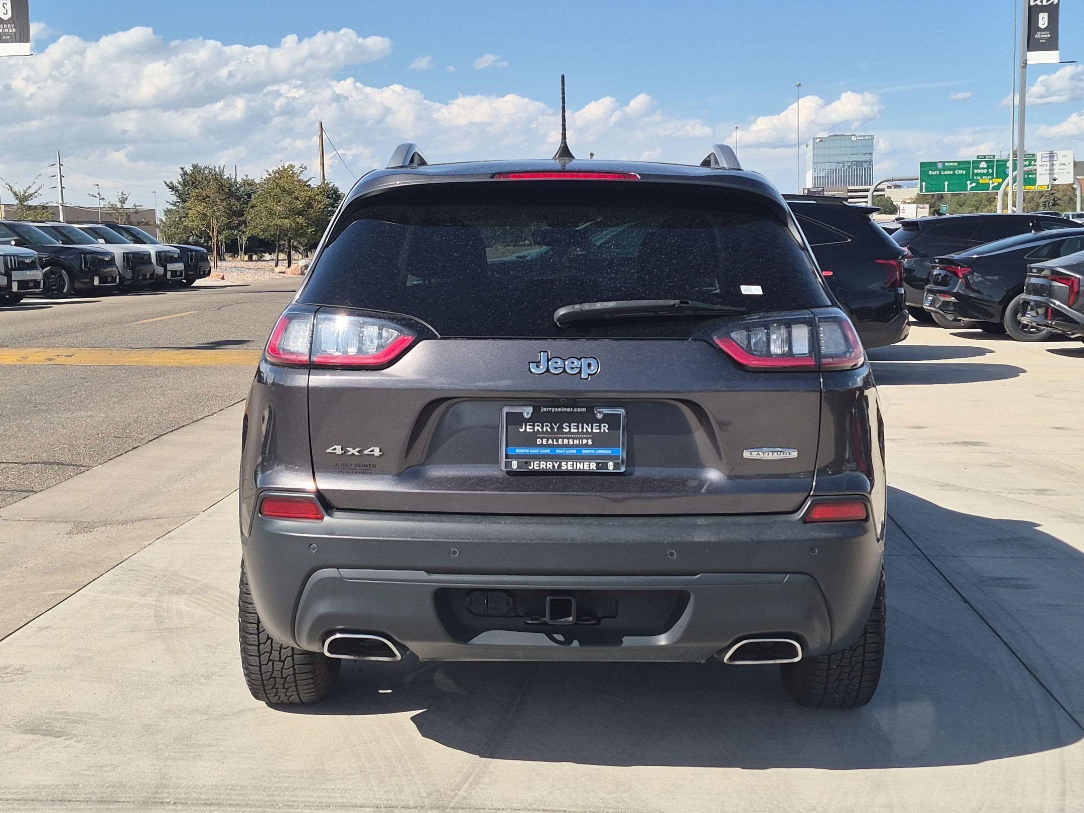 Used 2019 Jeep Cherokee Latitude Plus w/ Comfort/Convenience Group AWD/4WD image 5