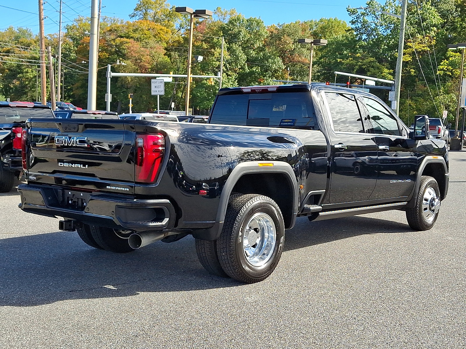 Certified 2026 GMC Sierra 3500 Denali Ultimate AWD/4WD image 6