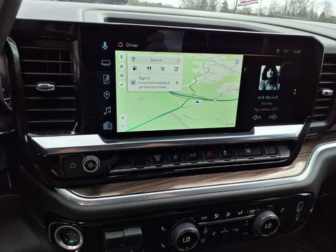 Used 2025 Chevrolet Silverado 2500 LT w/ Convenience Package image 25