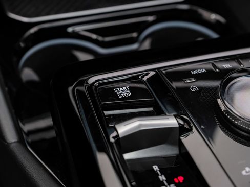 Used 2024 BMW 530i xDrive image 25