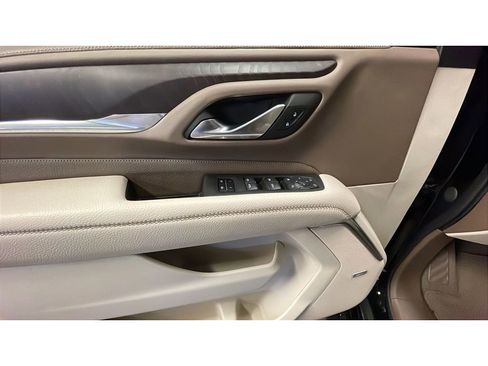 Used 2022 GMC Yukon XL Denali w/ Max Trailering Package image 9