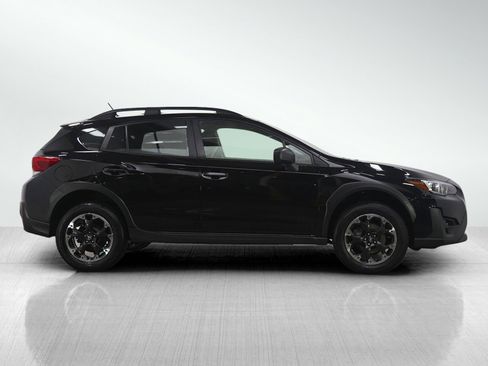 Used 2022 Subaru Crosstrek 2.0i image 6