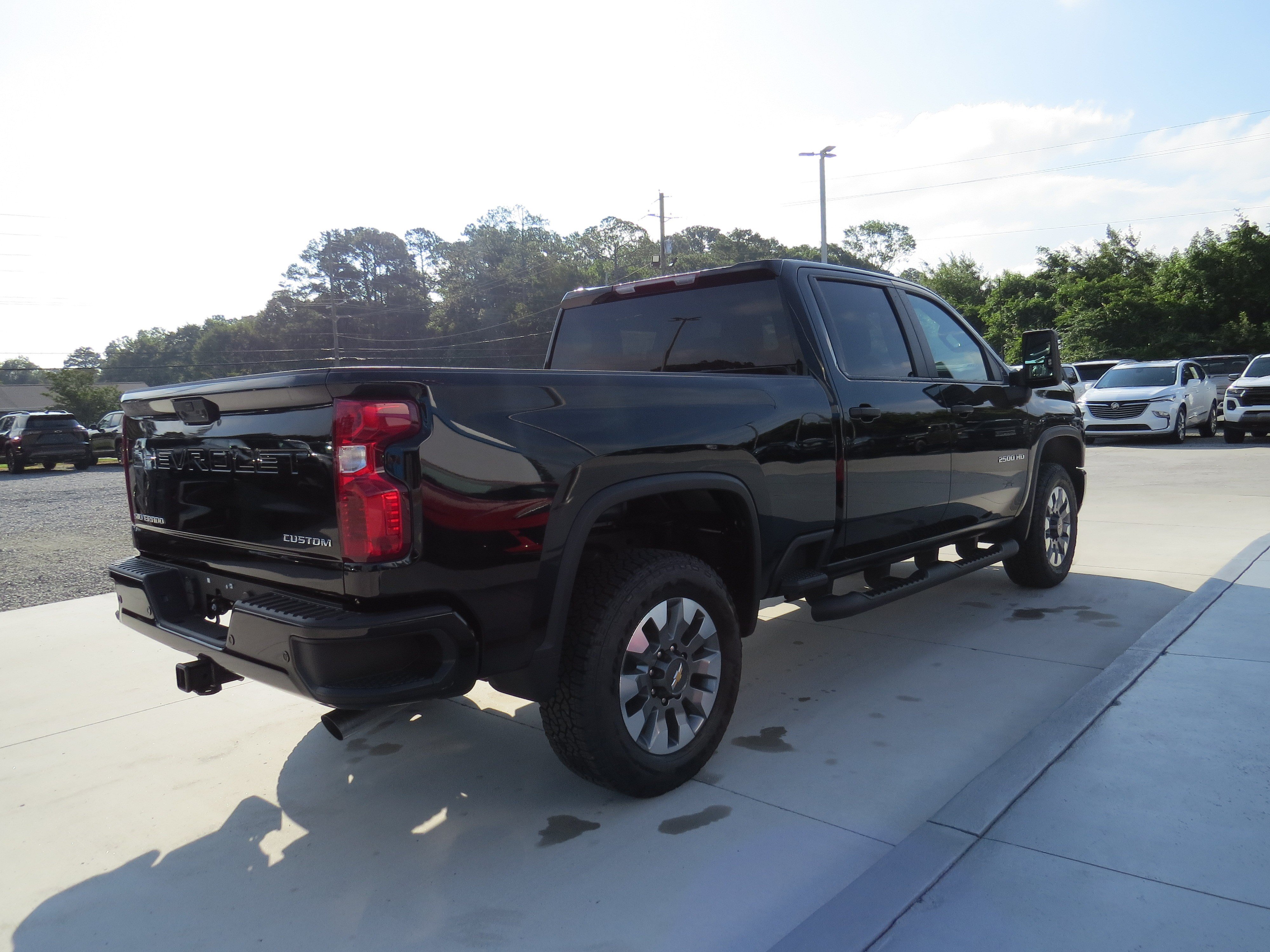 New 2026 Chevrolet Silverado 2500 Custom w/ Custom Value Package AWD/4WD image 5