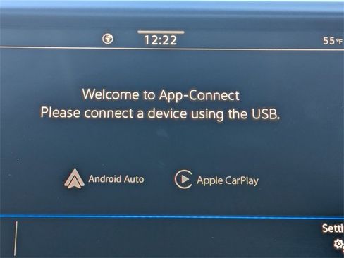 Certified 2024 Volkswagen Taos SE image 23