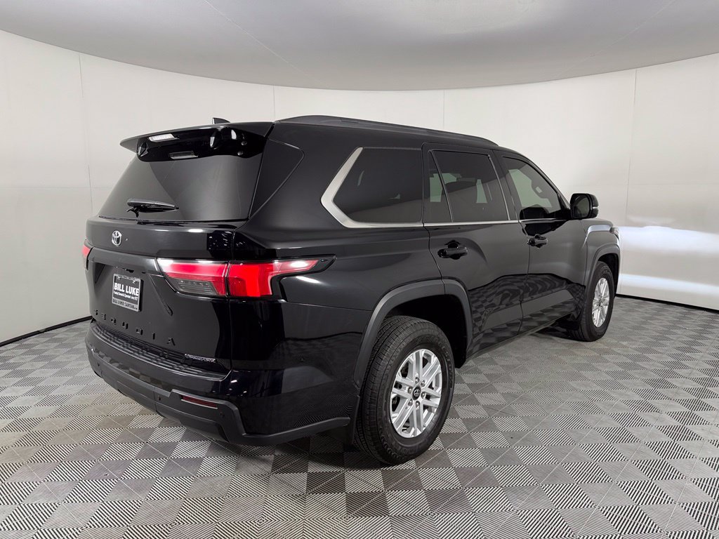 Used 2025 Toyota Sequoia SR5 AWD/4WD image 5
